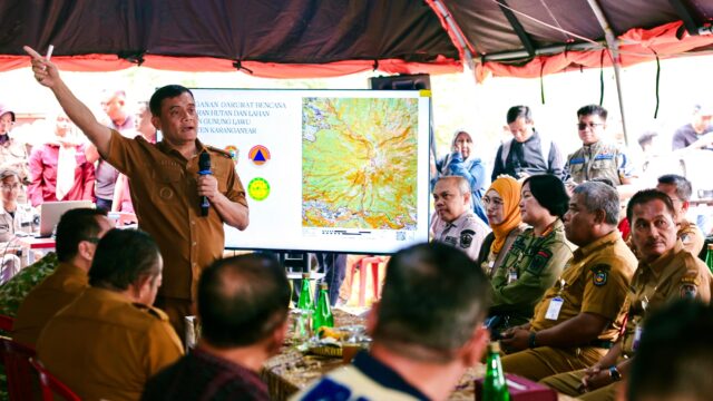 Karhutla Gunung Lawu Belum Padam, Water Bombing Terganggu Cuaca