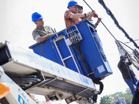 Komitmen Walkot Pekanbaru Tertibkan Kabel Semrawut, Jl Ronggo Warsito Lebih Asri