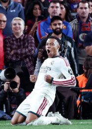 Kylian Mbappe Ukir Sejarah di El Clasico dengan 100 Gol Bersama Real Madrid