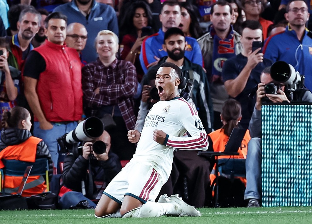 Kylian Mbappe Ukir Sejarah di El Clasico dengan 100 Gol Bersama Real Madrid