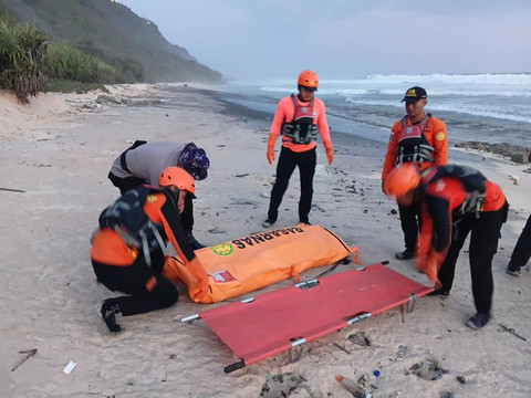 Mayat Perempuan Diduga WNA Ditemukan di Pantai Nyang-Nyang Bali