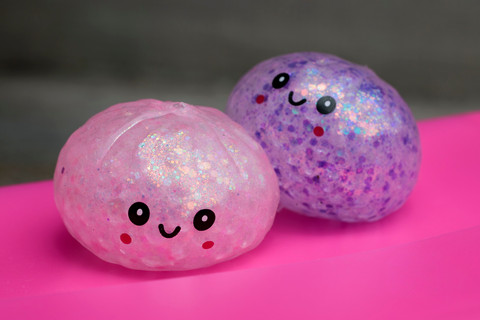 Orang Tua Minta Sekolah Tegur Pedagang Squishy Berjarum Suntik