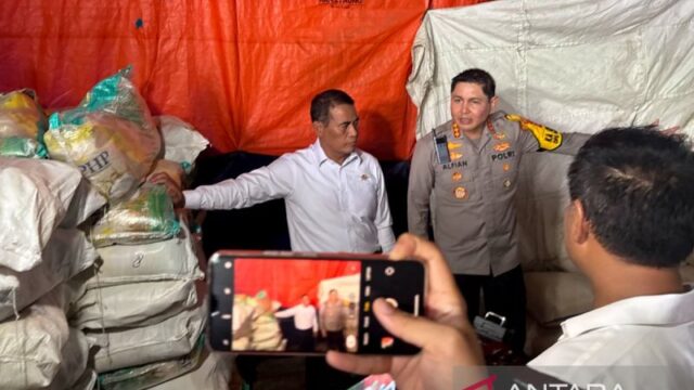 Pasar Induk Beras Cipinang Diduga Lakukan Pengoplosan Ribuan Ton Beras SPHP Jadi Beras Premium