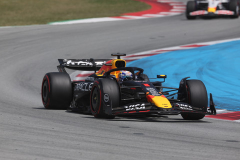 Pembalap Red Bull Racing Max Verstappen Mengonsumsi Pereda Nyeri di COTA