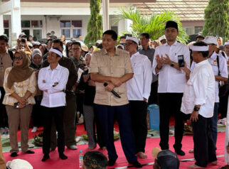 Pemerintah Kirim 500 Ribu Genteng dari Purwakarta untuk Program Gentengisasi