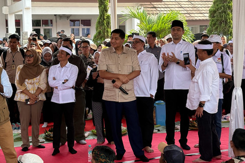 Pemerintah Kirim 500 Ribu Genteng dari Purwakarta untuk Program Gentengisasi
