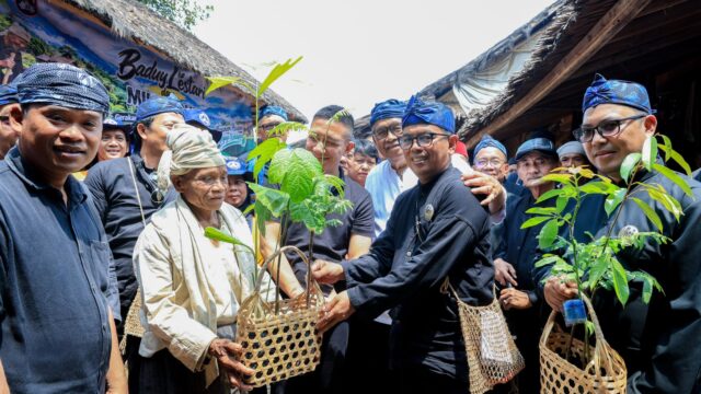 Pemerintah Salurkan 70 Ribu Bibit Pohon untuk Masyarakat Adat Baduy