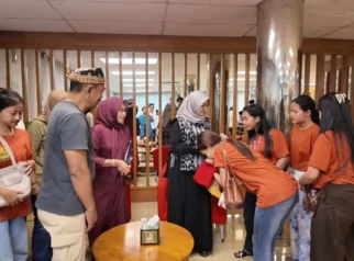 Penari Asal Sumatera Penumpang KMP Batumandi Tiba di Banyuwangi, Siap Tampil di Gandrung Sewu di Banyuwangi