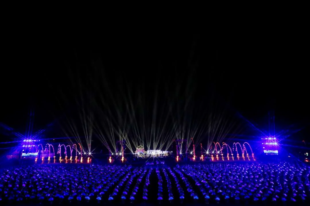 Perdana Digelar Malam Hari, Gandrung Sewu Glow In The Dark Berlangsung Meriah di Banyuwangi