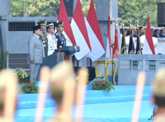 Prabowo Subianto Pimpin Upacara HUT Ke-81 TNI di Mabes Cilangkap