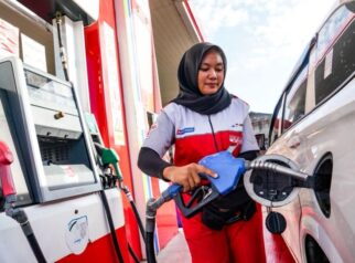 Prabowo Terima Laporan Cadangan BBM Nasional Aman dan Keran Impor Solar Disetop