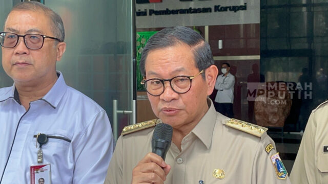 Pramono Anung Janjikan Perbaikan Segera Kualitas Rumput Jakarta International Stadium