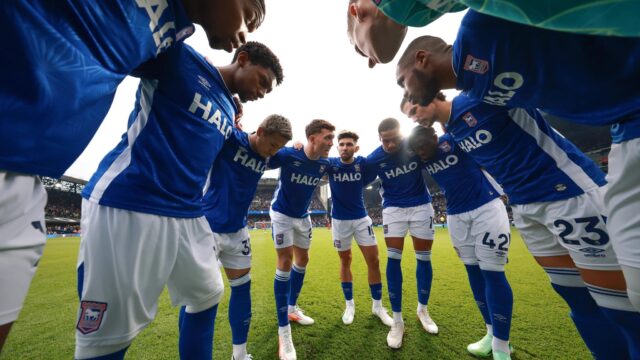 Prediksi Ipswich Town vs Nottingham Forest Momentum Kebangkitan The Tractor Boys