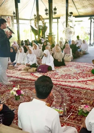 Santri Entrepreneur, Upaya Pemkab Banyuwangi Membekali Santri dengan Wawasan dan Peluang Ekonomi Digital di Banyuwangi