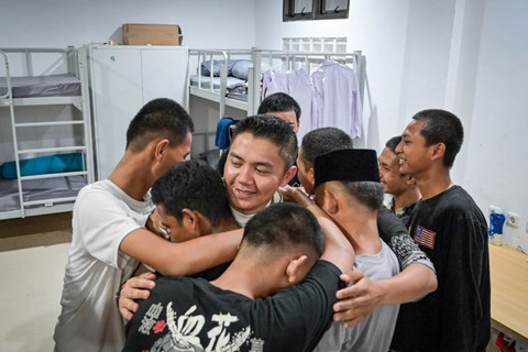 Seskab Teddy Sebut Sekolah Rakyat Buka Kesempatan Baru bagi 45 Ribu Anak Jalanan