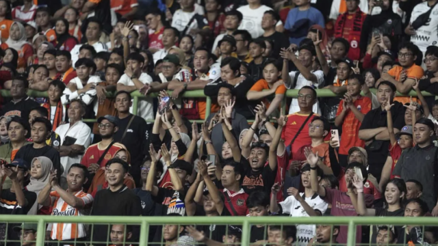 Sikap The Jakmania dan Aremania Bikin Shin Tae-yong Bahagia
