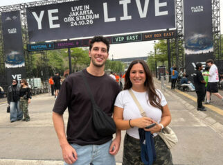 Tak Mampir ke Australia, Fans Rela Terbang ke Jakarta untuk Nonton Kanye West