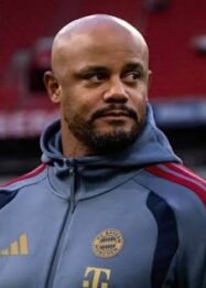 Vincent Kompany Pingsan Saat Latihan Bayern Munchen, Masih Jalani Perawatan Medis