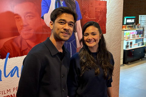 Wafda Saifan dan Amanda Rawles Jadi Kekasih di Film Pendek Cerita Seperjalanan
