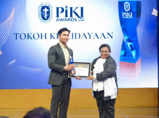 Wamendagri Ribka Haluk Serahkan Penghargaan Tokoh Kebudayaan di PIKI Awards 2026